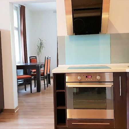 Villa Serena كارلوفي فاري المظهر الخارجي الصورة